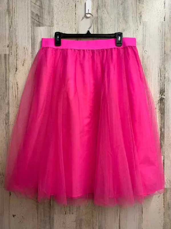 PRE-OWNED A NEW DAY Dresses and Skirts Size L HOT PINK Skirt/TULLE/ELASTIC Tunics Distressed trendy PRE-OWNED A NEW DAY Dresses and Skirts Size L HOT PINK Skirt/TULLE/ELASTIC Tunics Distressed trendy