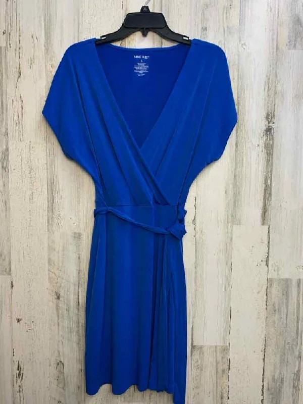PRE-OWNED NINE WEST Dresses and Skirts Size L Royal Blue SHORT SLEEVES Dress/V-N Tunics Top rated PRE-OWNED NINE WEST Dresses and Skirts Size L Royal Blue SHORT SLEEVES Dress/V-N Tunics Top rated