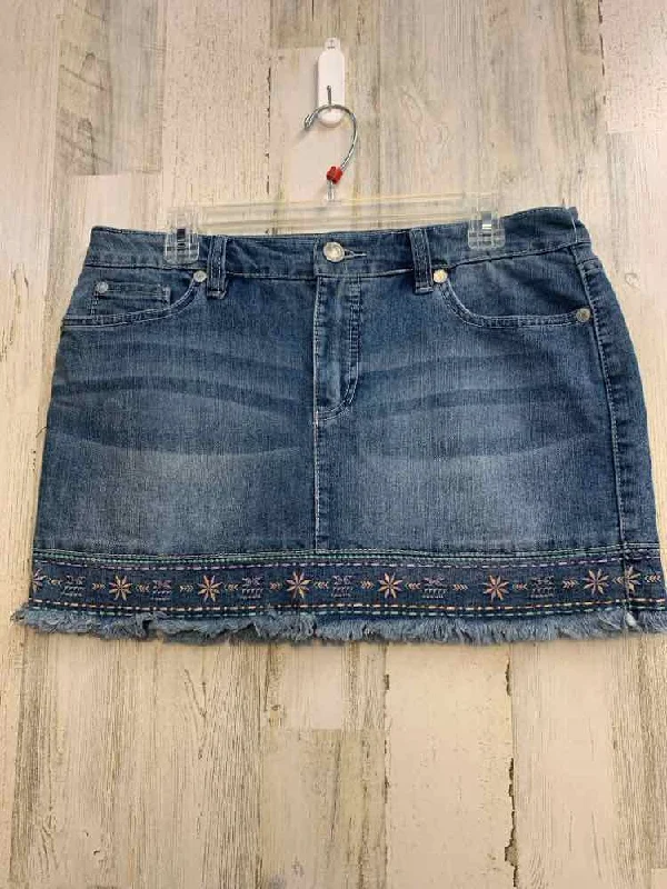 PRE-OWNED NINE WEST Dresses and Skirts Size 10P Blue Floral MINI Skirt/EMBROIDER Tunics Sale discount PRE-OWNED NINE WEST Dresses and Skirts Size 10P Blue Floral MINI Skirt/EMBROIDER Tunics Sale discount