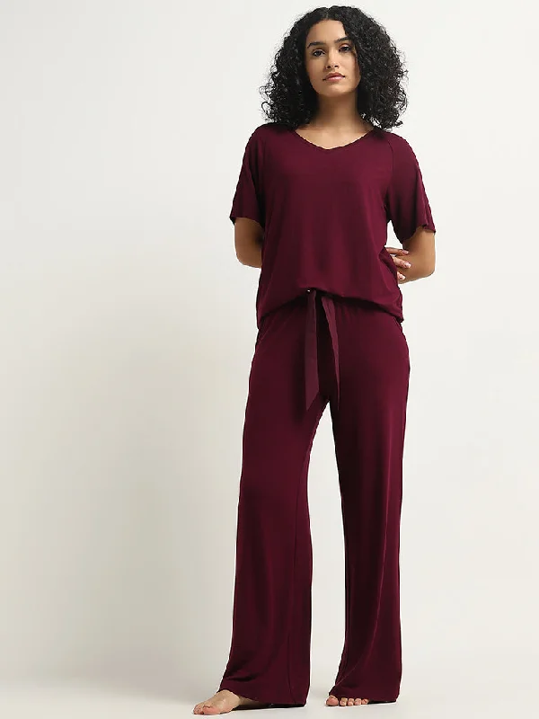 Wunderlove Burgundy Supersoft Solid High-Rise Pants Fashionable Tapered Leg Pants