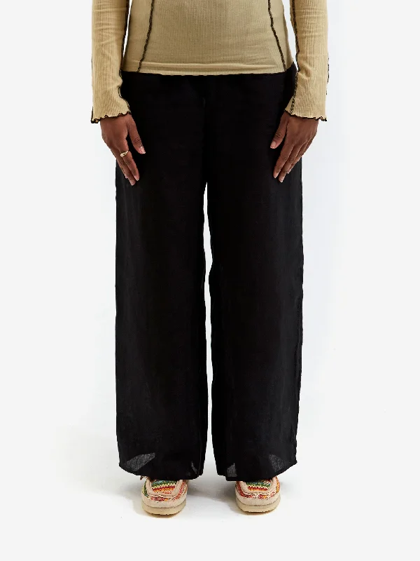 Baserange Stoa Pants - Black Trendy Wide-Legged Trousers